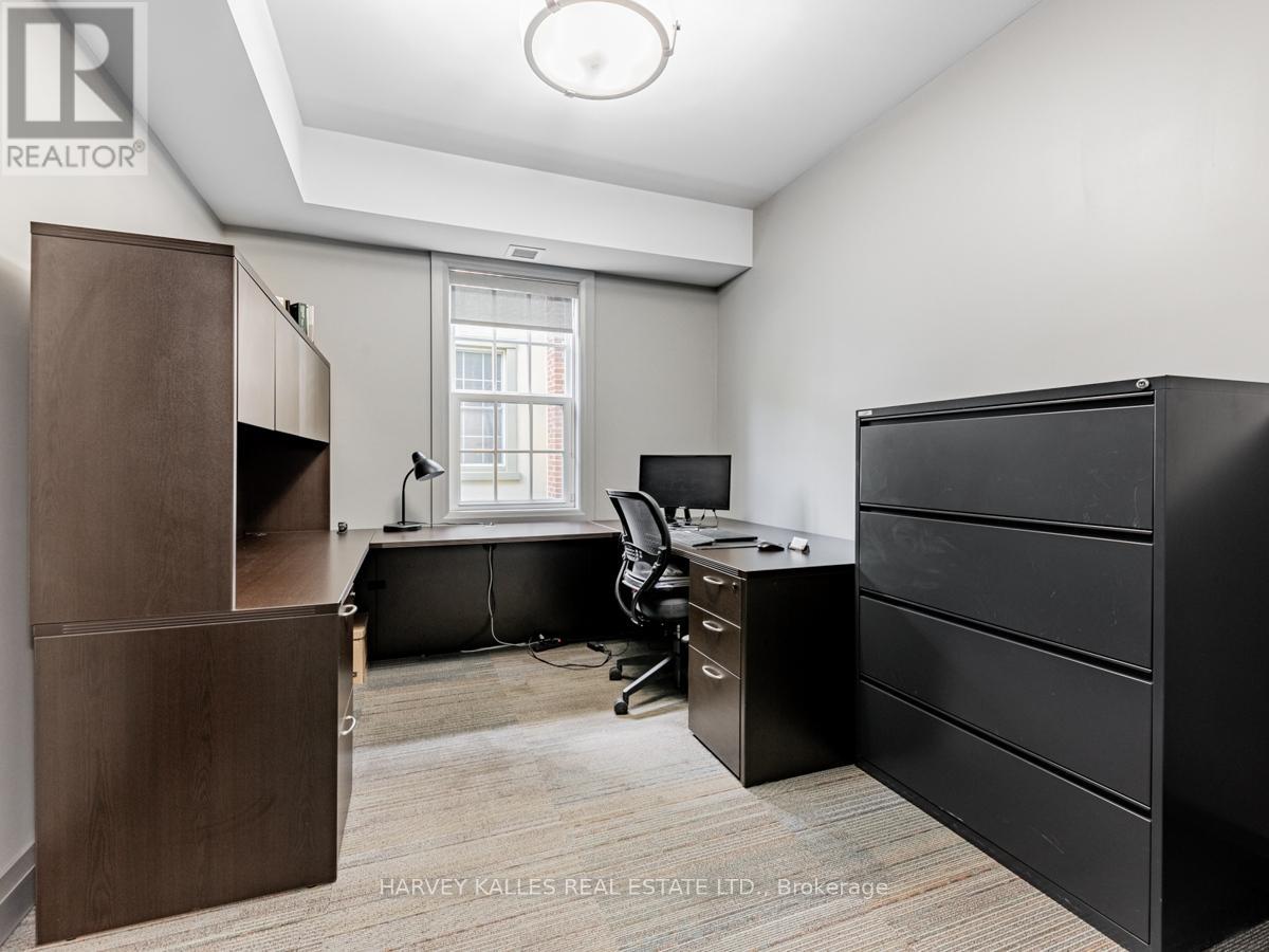 80 Centre Street Property Photo 23