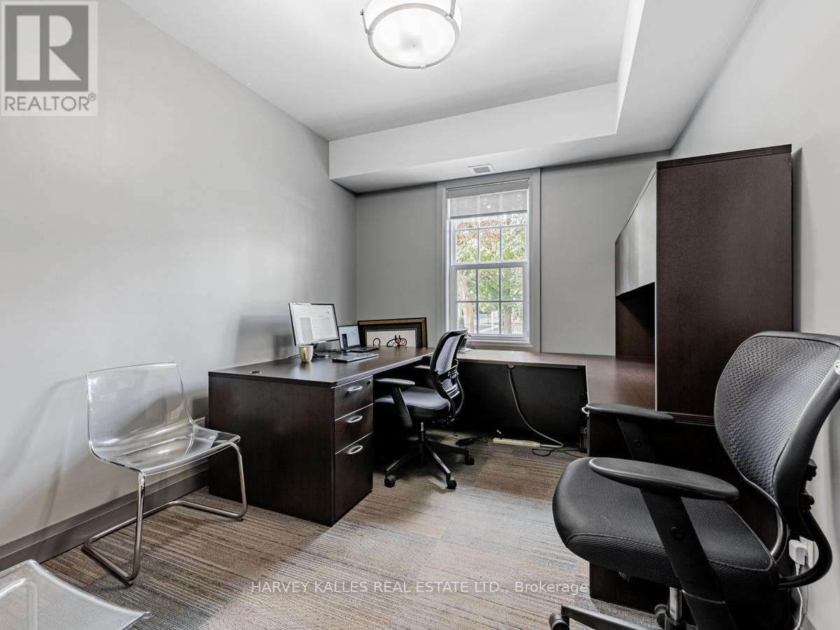 80 Centre Street Property Photo 27