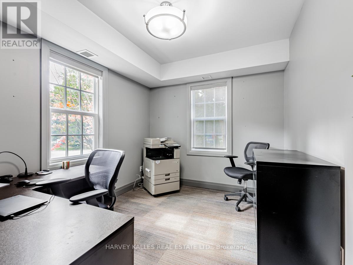 80 Centre Street Property Photo 28