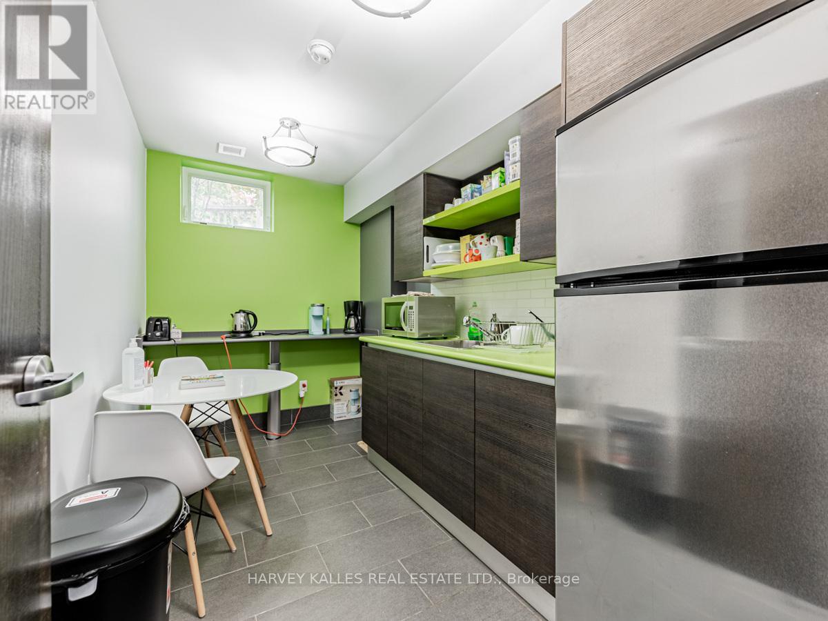80 Centre Street Property Photo 32