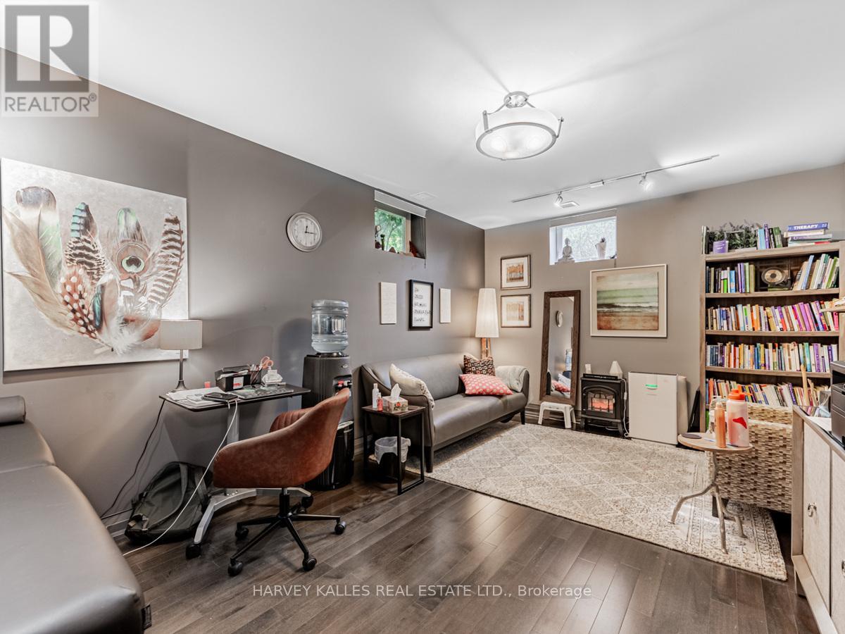 80 Centre Street Property Photo 39