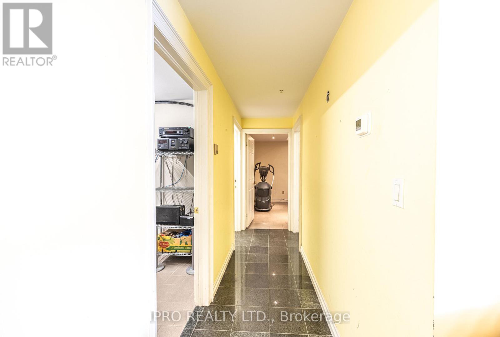 4 - 467 Edgeley Boulevard Property Photo 6
