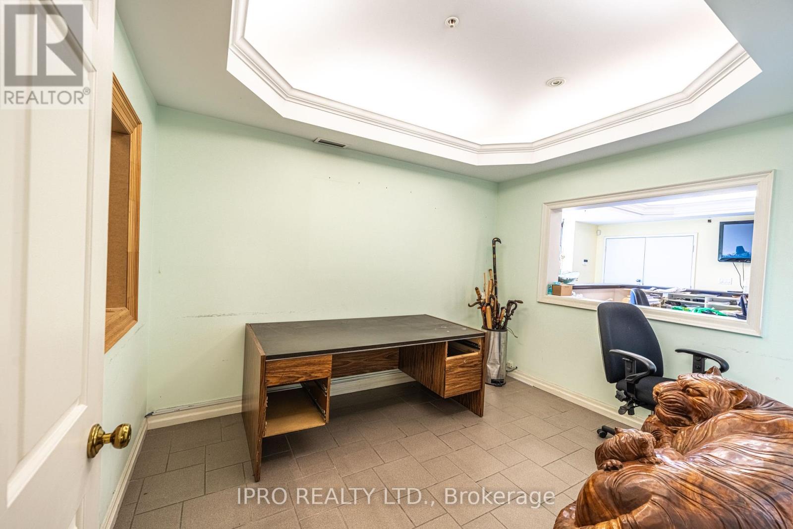 4 - 467 Edgeley Boulevard Property Photo 8
