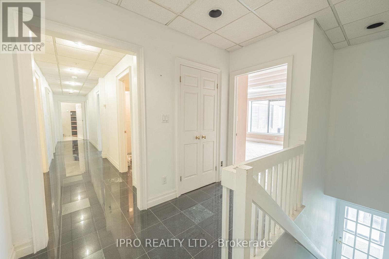 4 - 467 Edgeley Boulevard Property Photo 35