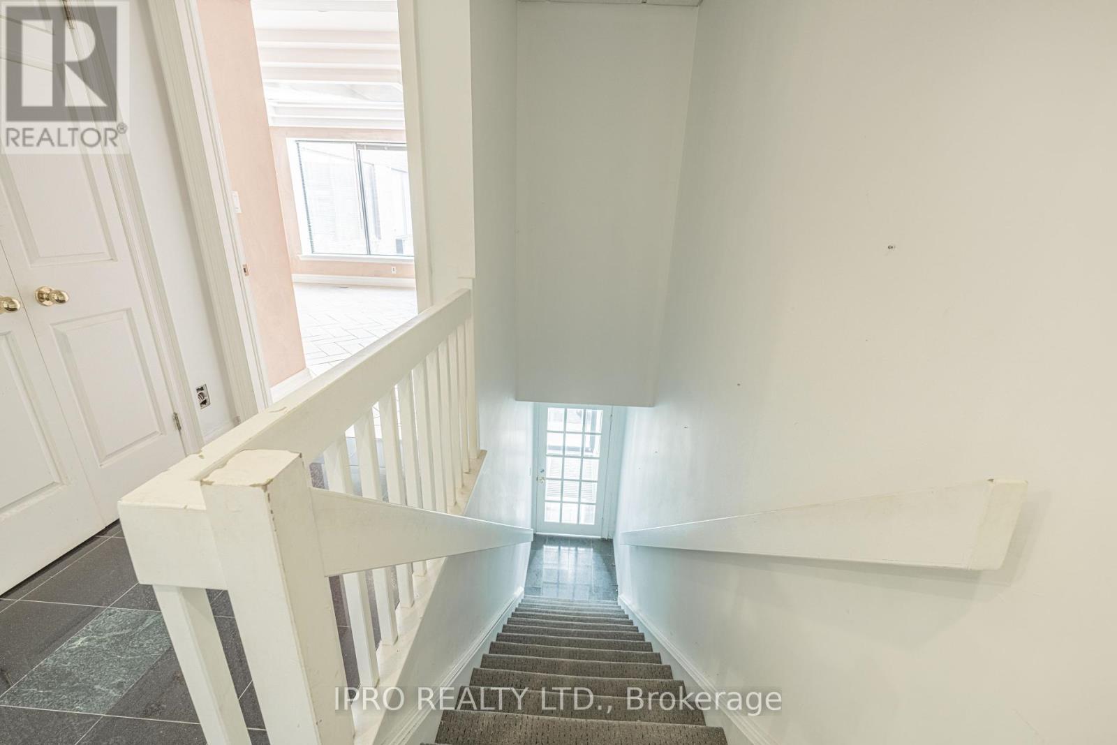 4 - 467 Edgeley Boulevard Property Photo 36