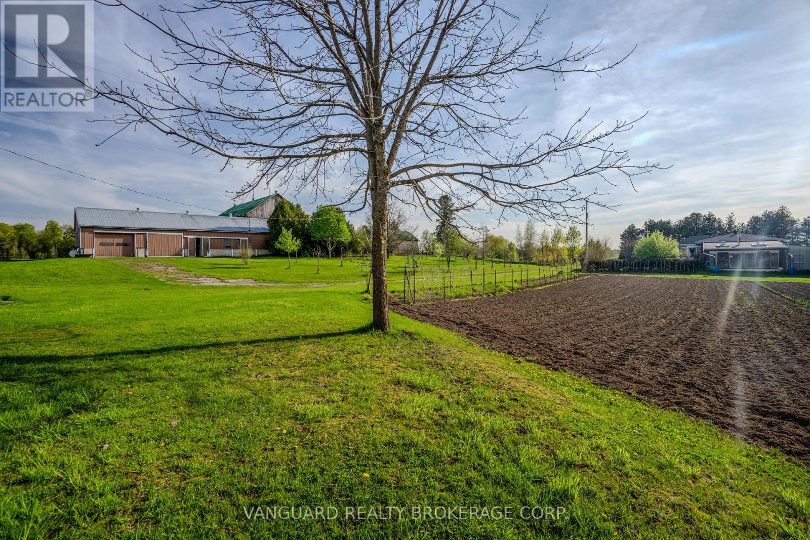 3269 Concession 7 Road Property Photo 10