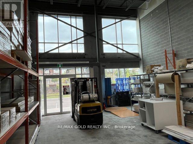 8 - 10950 Woodbine Avenue Property Photo 17