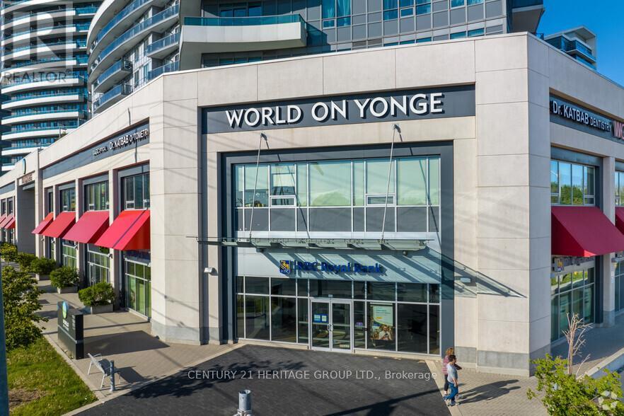 262 - 7163 YONGE STREET Property Photo 1
