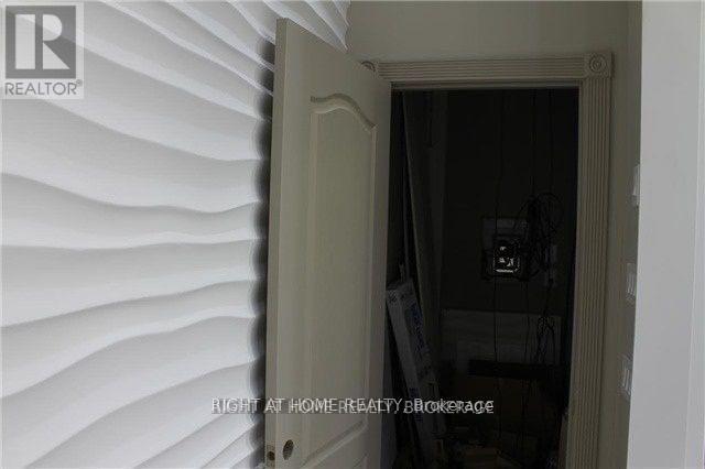 369 - 7250 Keele Street Property Photo 5