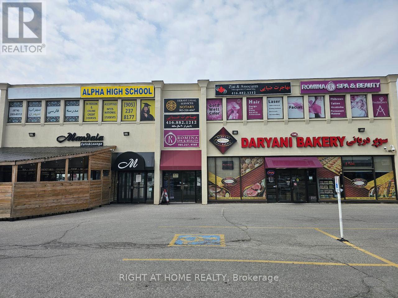 201 - 10670 Yonge Street Property Photo 1