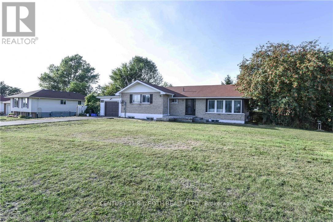2146 Innisfil Beach Road Property Photo 1