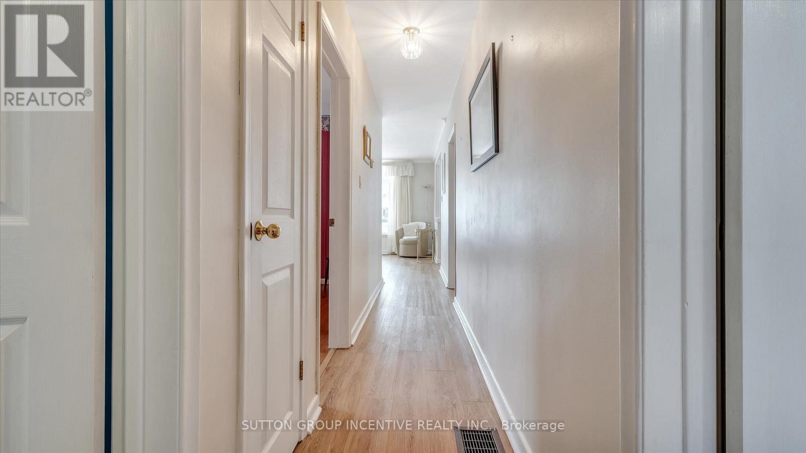 8 Webster Drive Property Photo 13