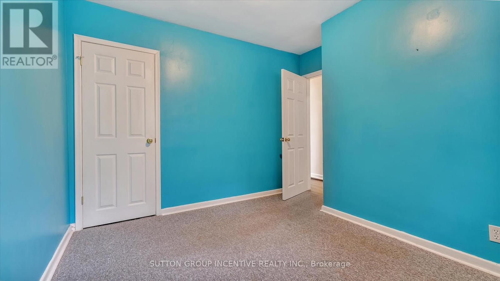 8 Webster Drive Property Photo 17