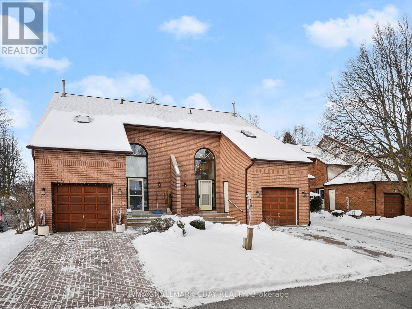 61 Green Briar Road Property Photo 2