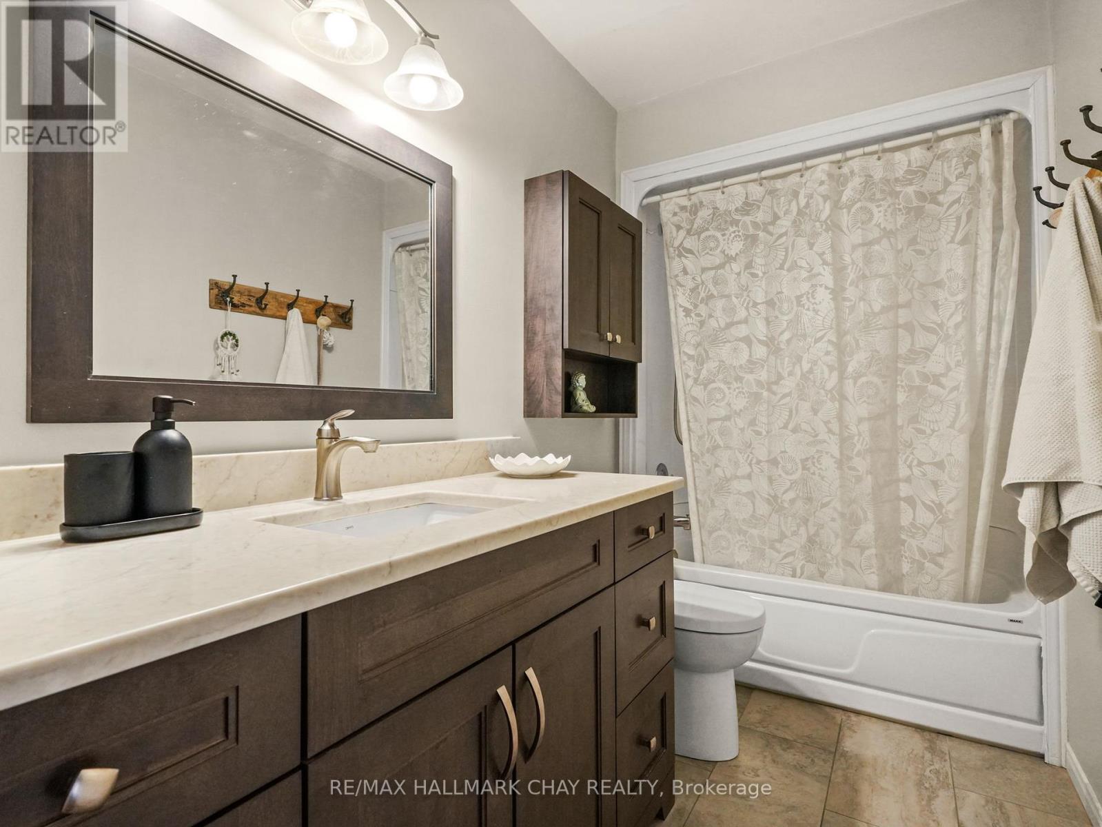 61 Green Briar Road Property Photo 15