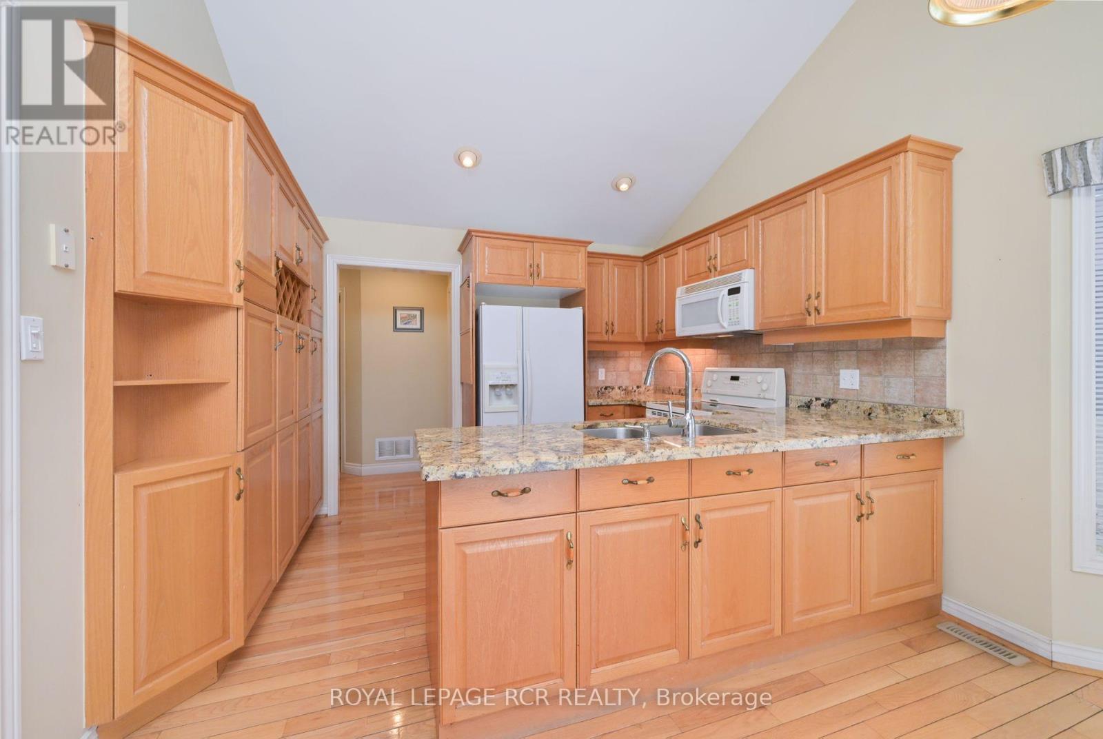 10 Forest Link Property Photo 5
