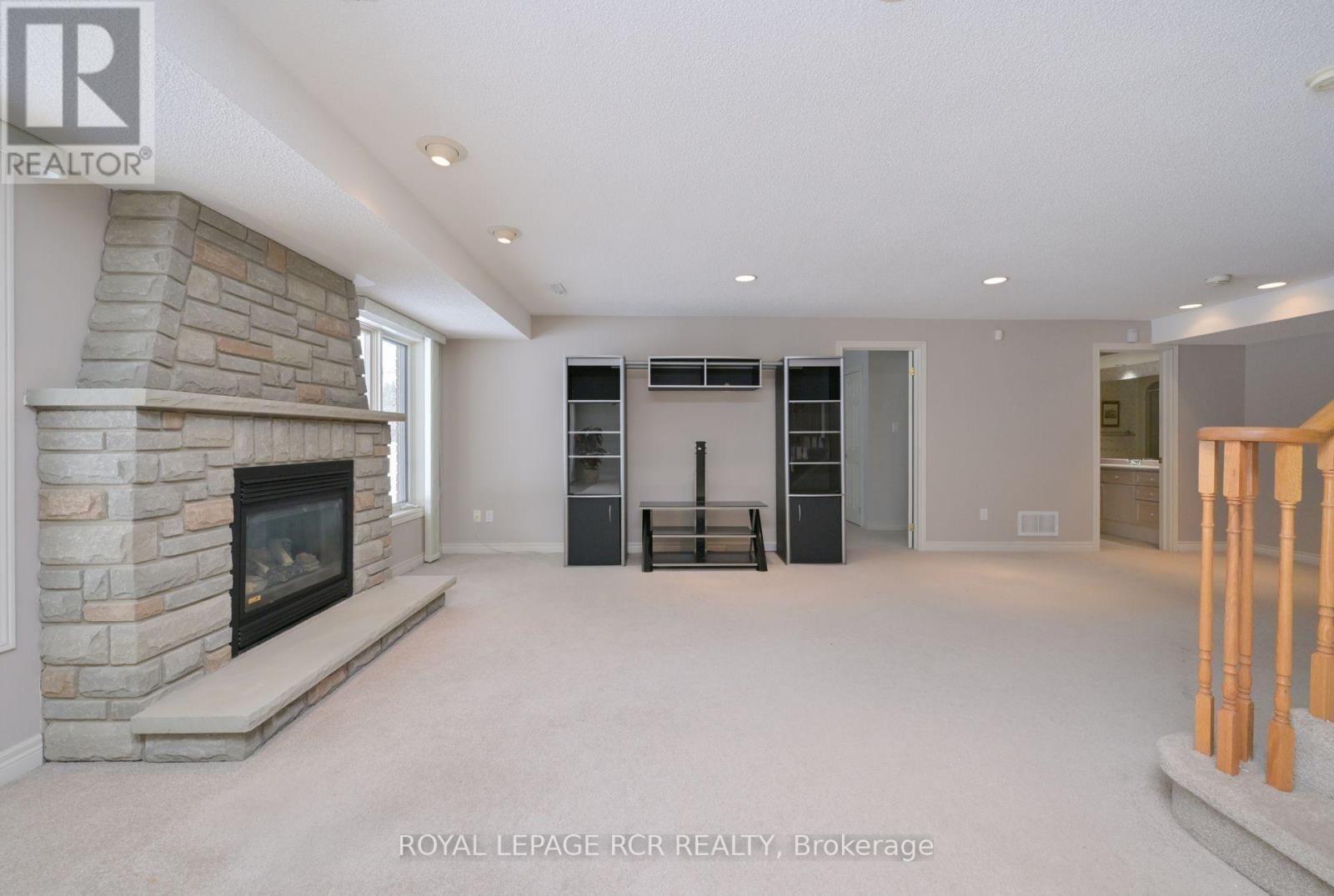 10 Forest Link Property Photo 27