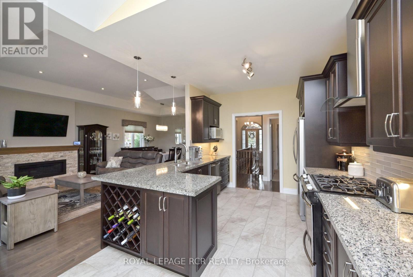 50 Hillcrest Drive Property Photo 8