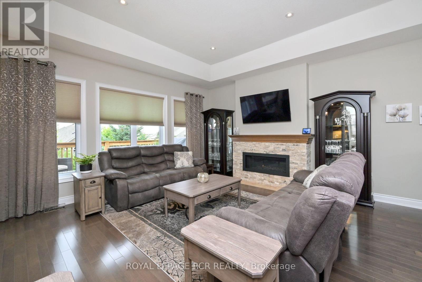 50 Hillcrest Drive Property Photo 19