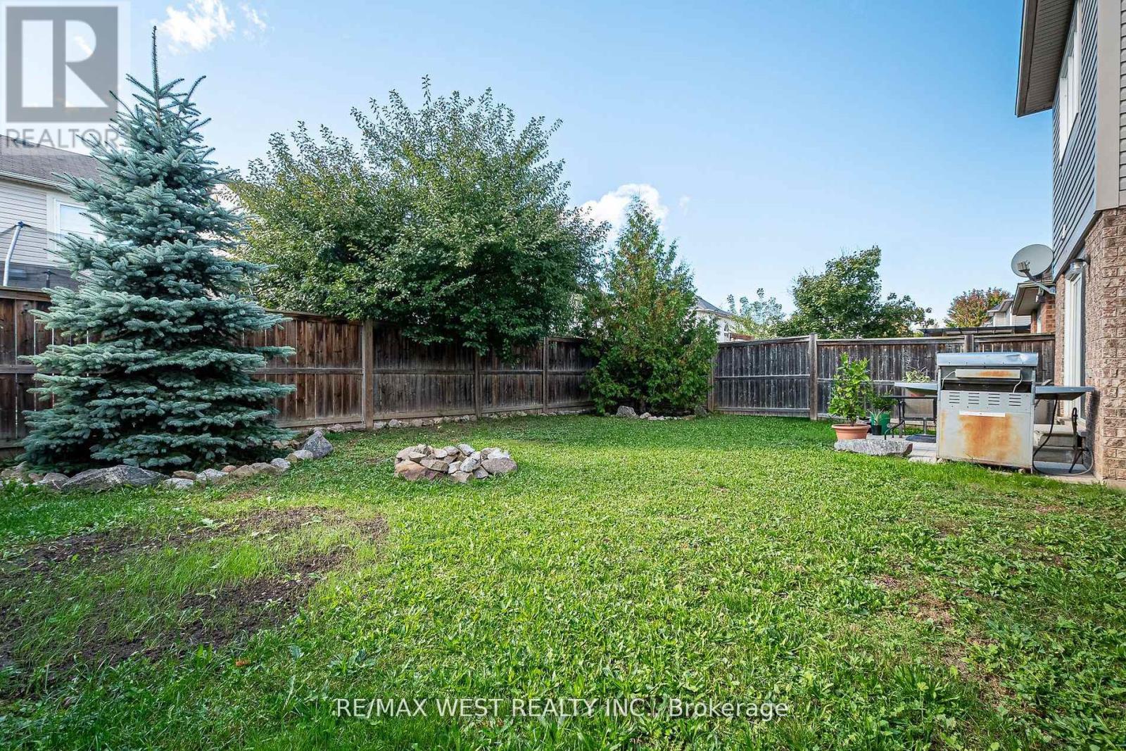 69 Kidd Crescent Property Photo 9