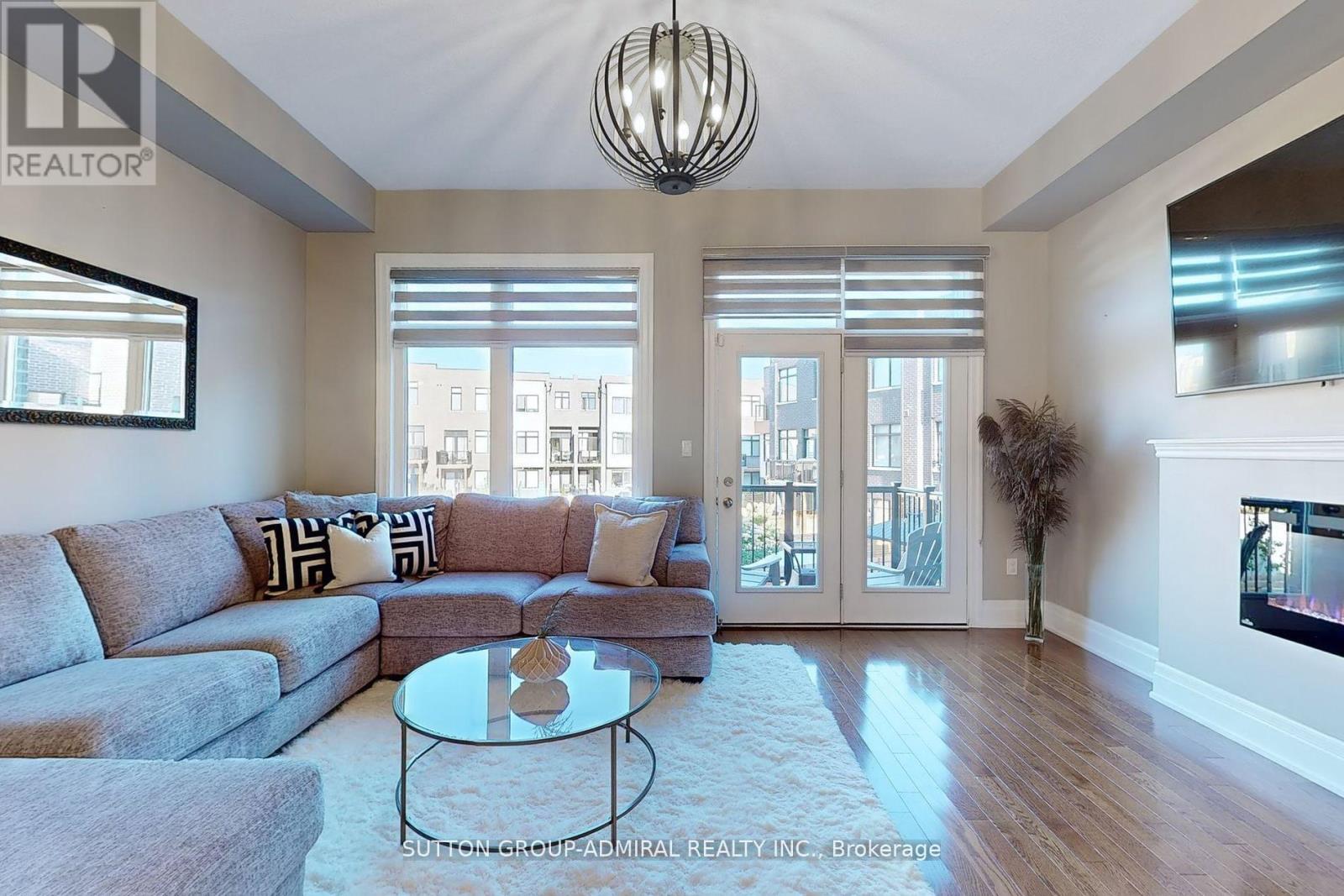 251 Thomas Cook Avenue Property Photo 4