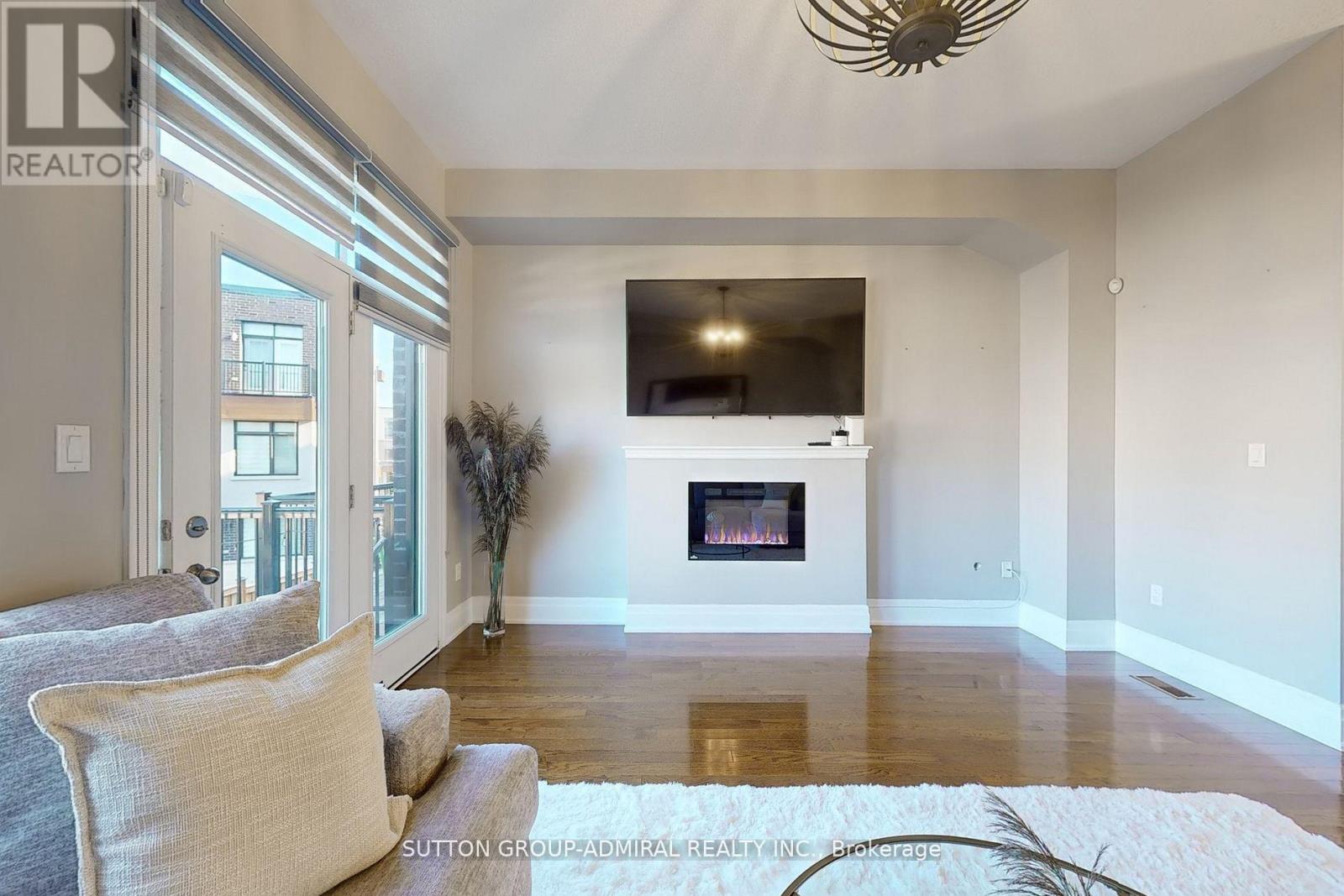 251 Thomas Cook Avenue Property Photo 8