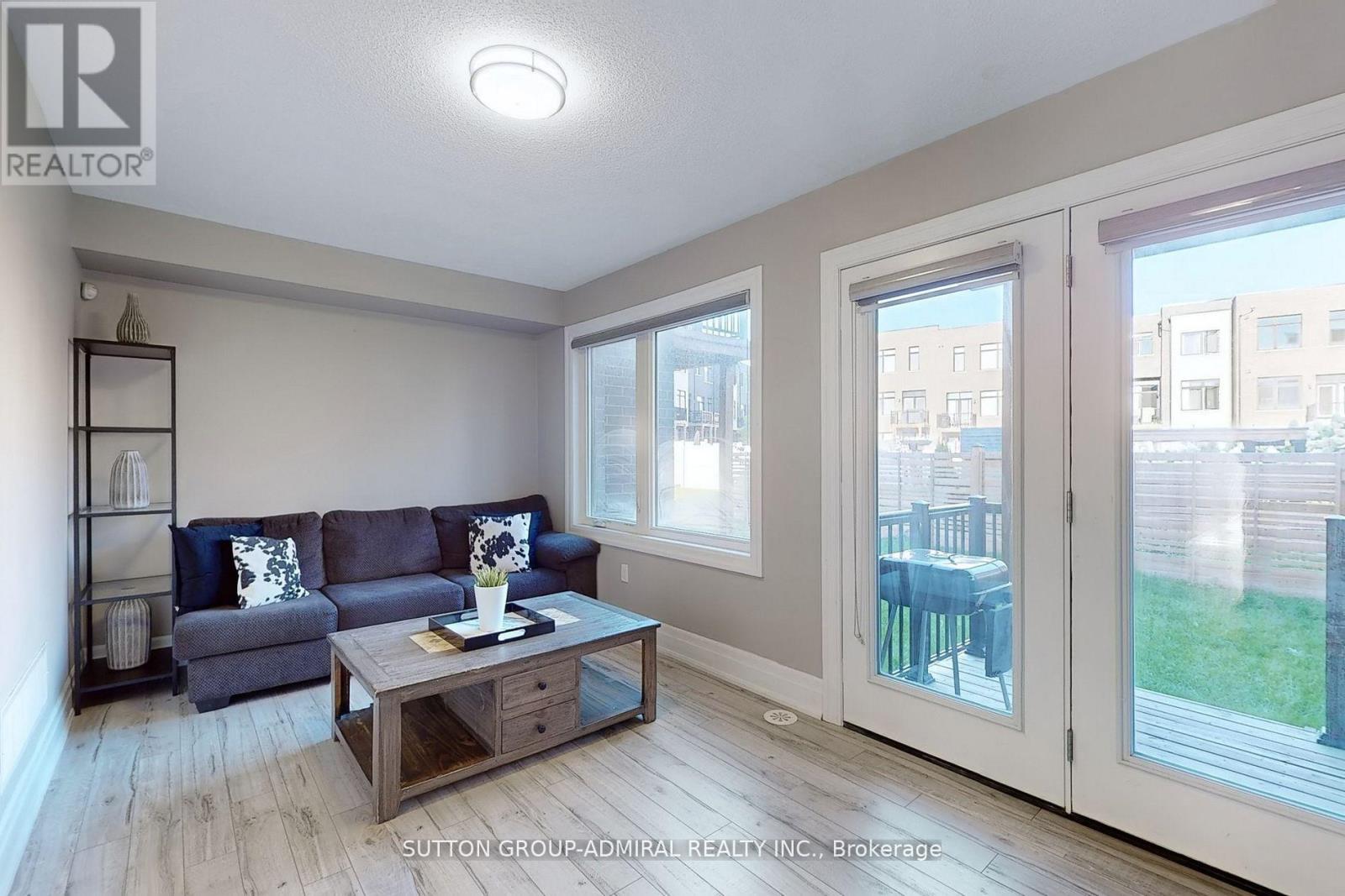 251 Thomas Cook Avenue Property Photo 27