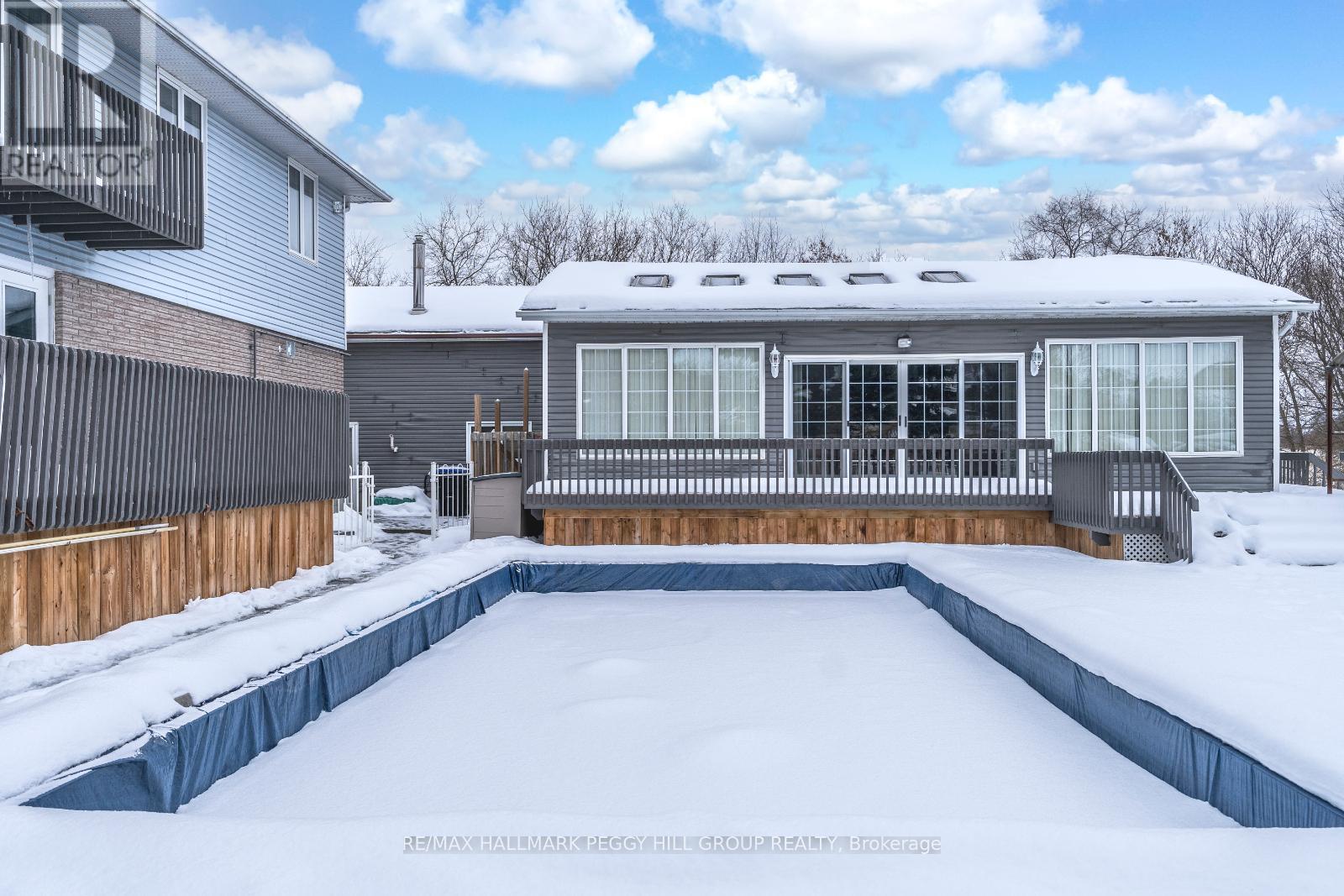 1923 10th Line Property Photo 24