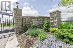 5239 7th Line Property Photo 4