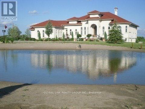 5239 7th Line Property Photo 5