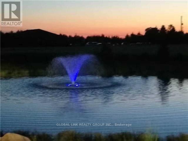 5239 7th Line Property Photo 9