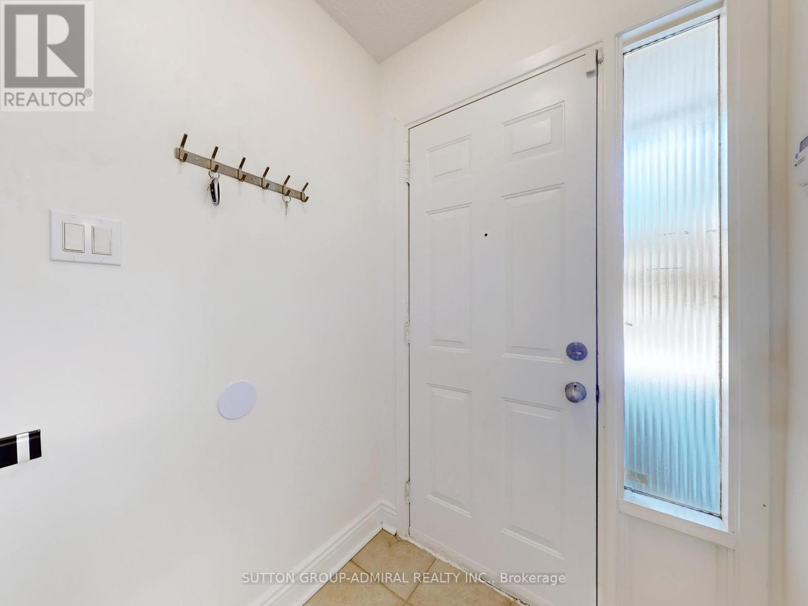 34 - 209 Castle Rock Drive Property Photo 12