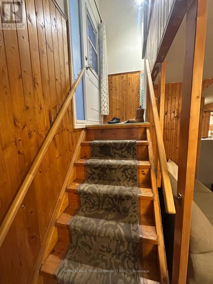 1 Jones Ct Property Photo