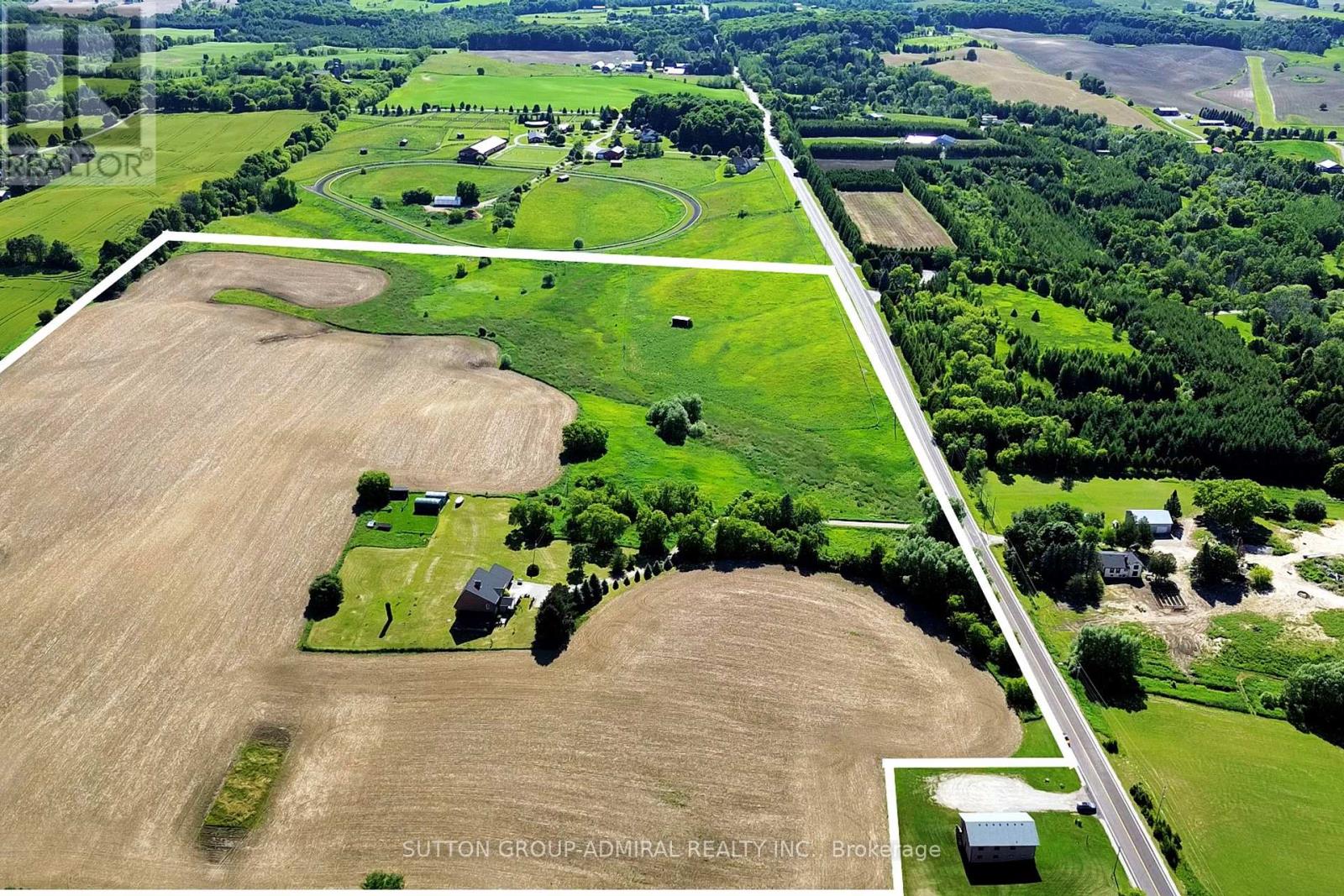 7205 19TH SIDE ROAD Property Photo 1