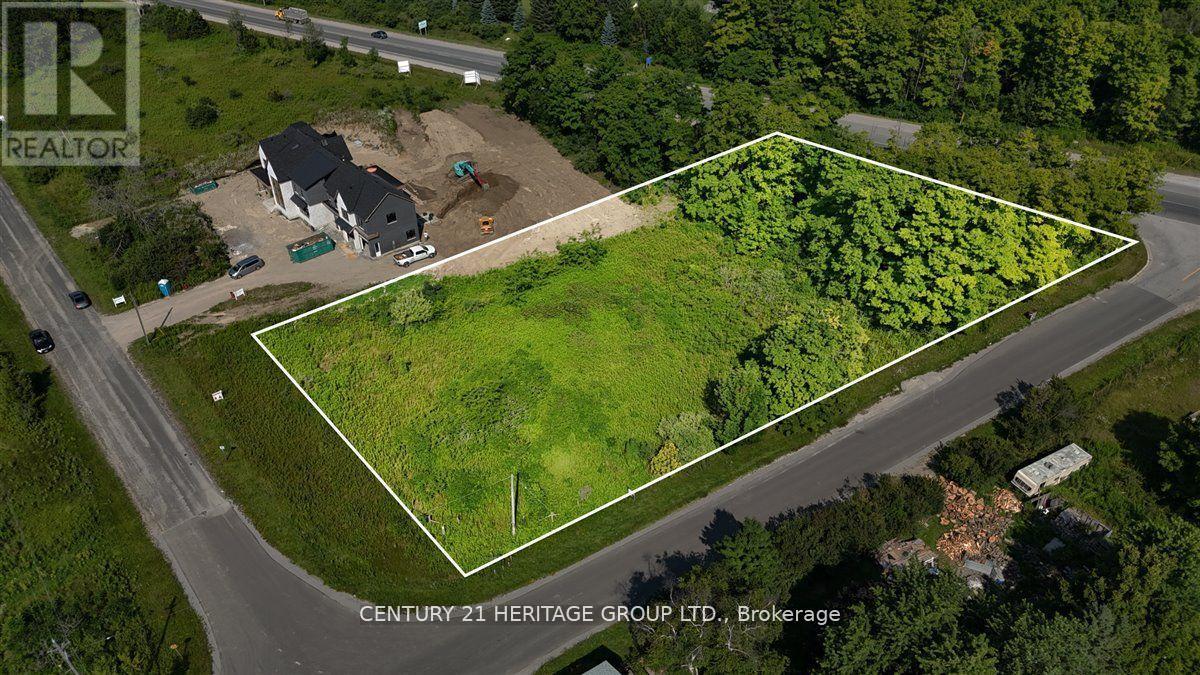 22 Lincolnville Lane Property Photo 2