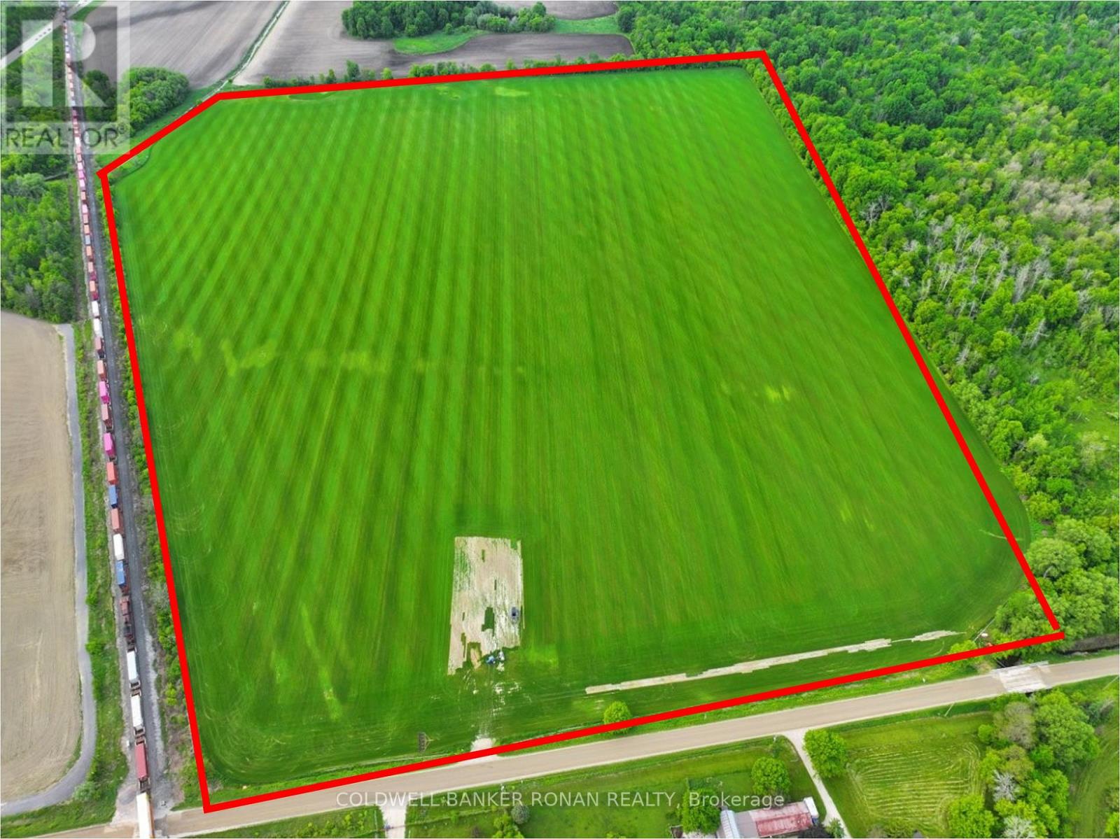 6817 10th Line Property Photo 1