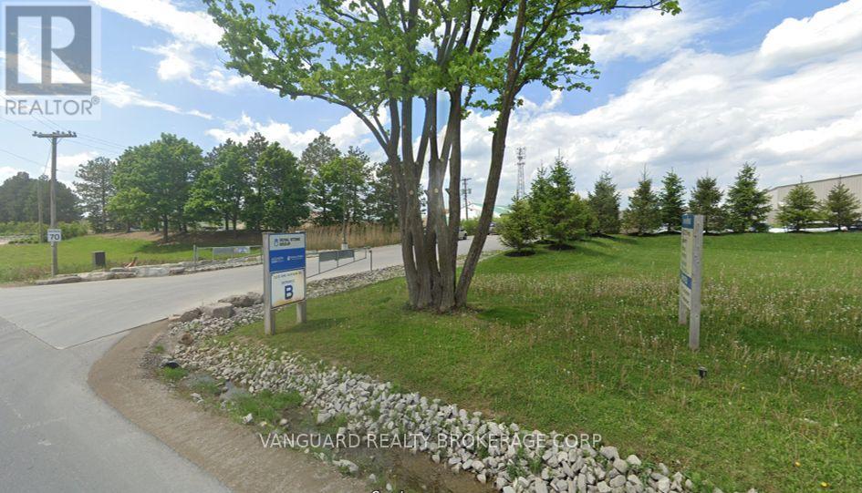 3230 King-vaughan Road Property Photo 2