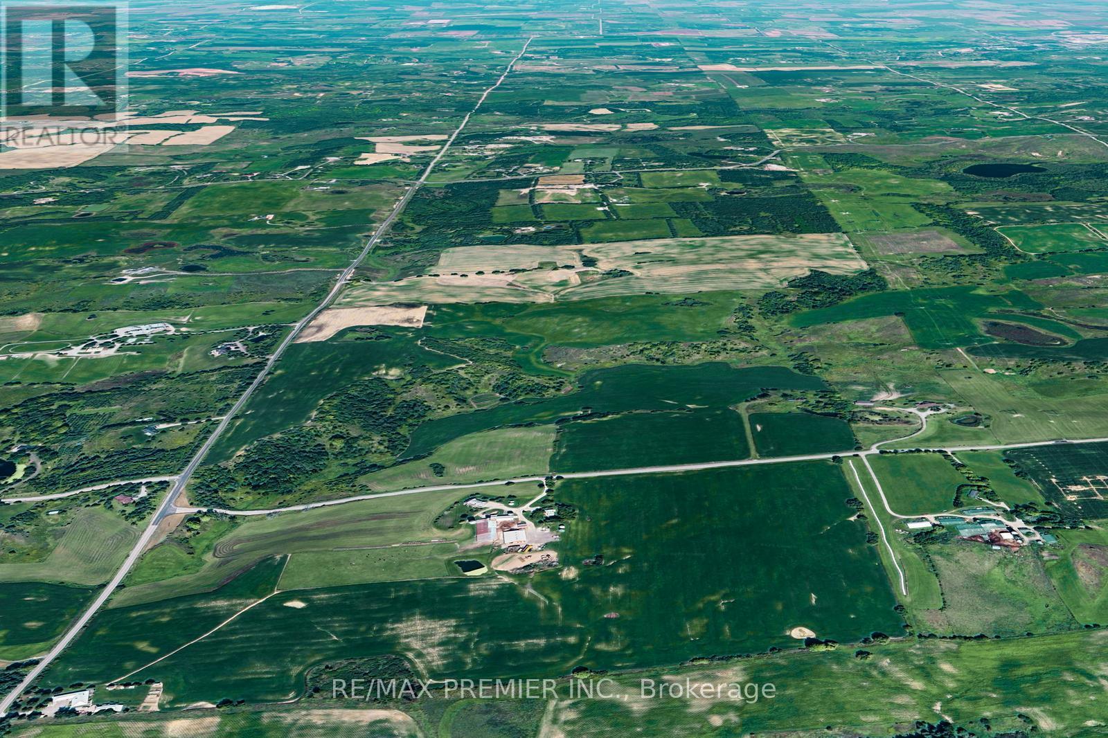 7350 16th Sideroad Property Photo 4