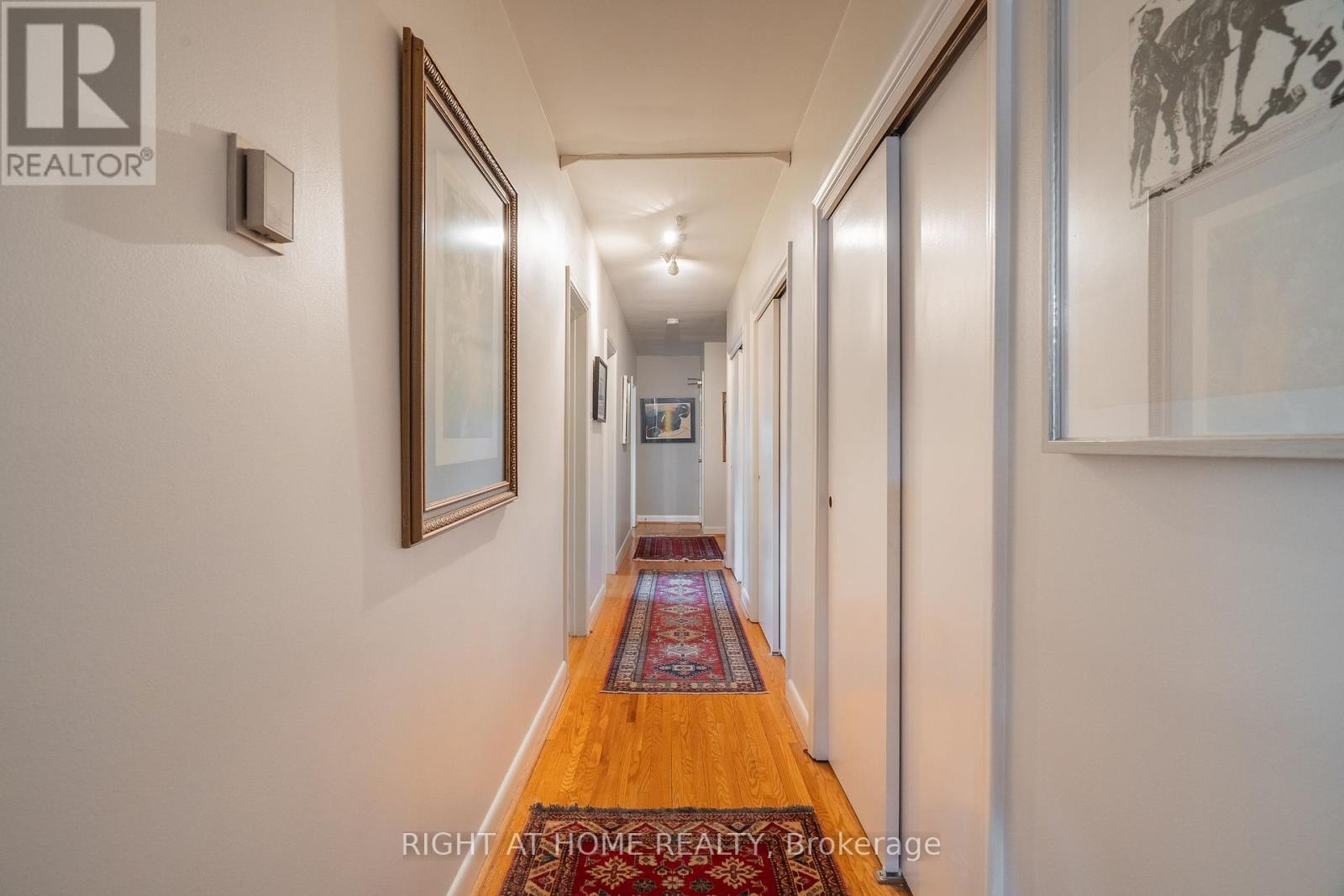 285 Richmond Street Property Photo 8