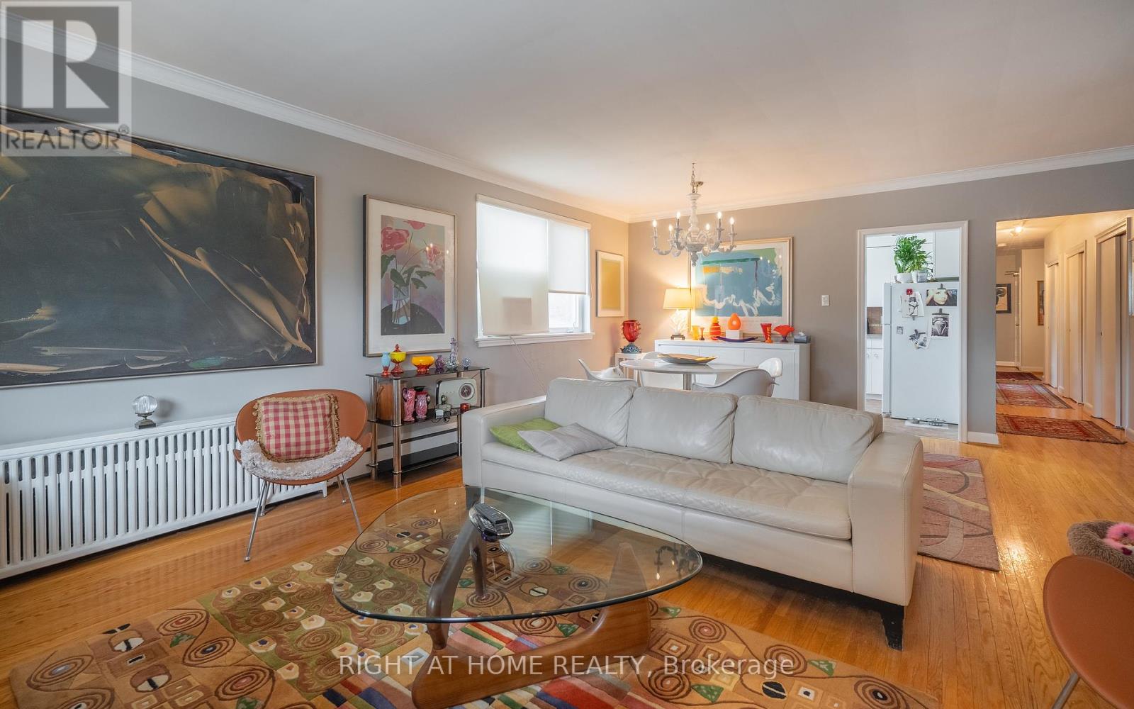 285 Richmond Street Property Photo 9