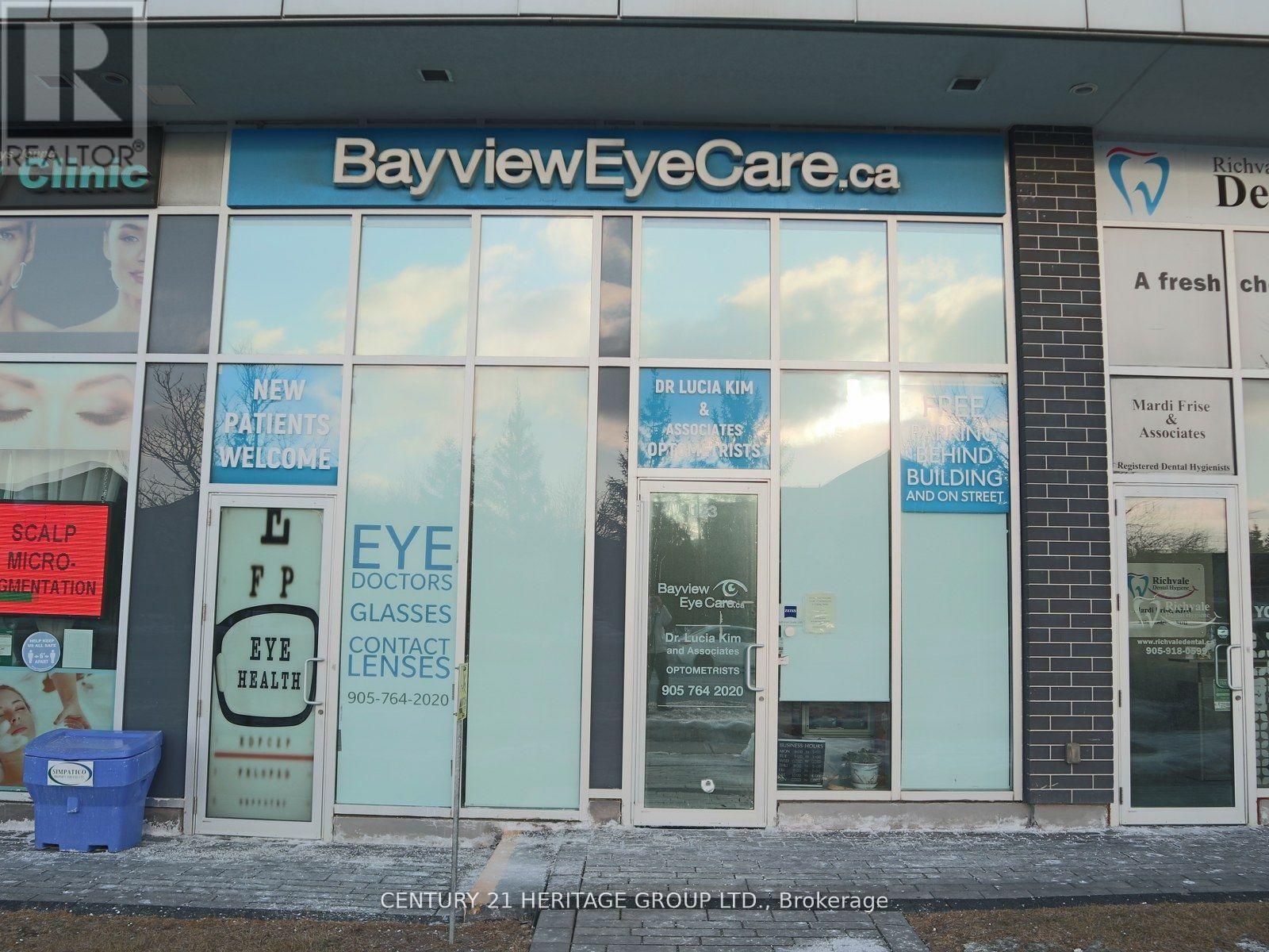 123 & 125 - 8763 Bayview Avenue Property Photo 1