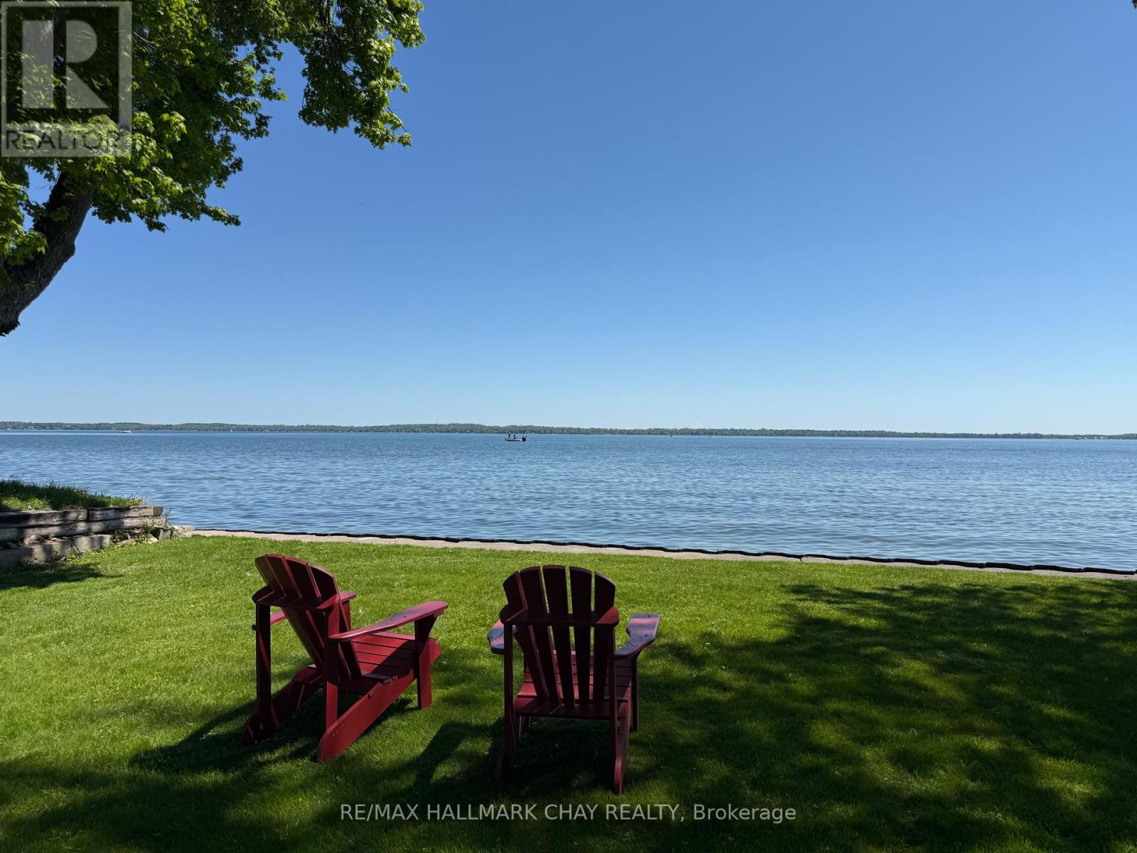 297 Beach Road Property Photo 2