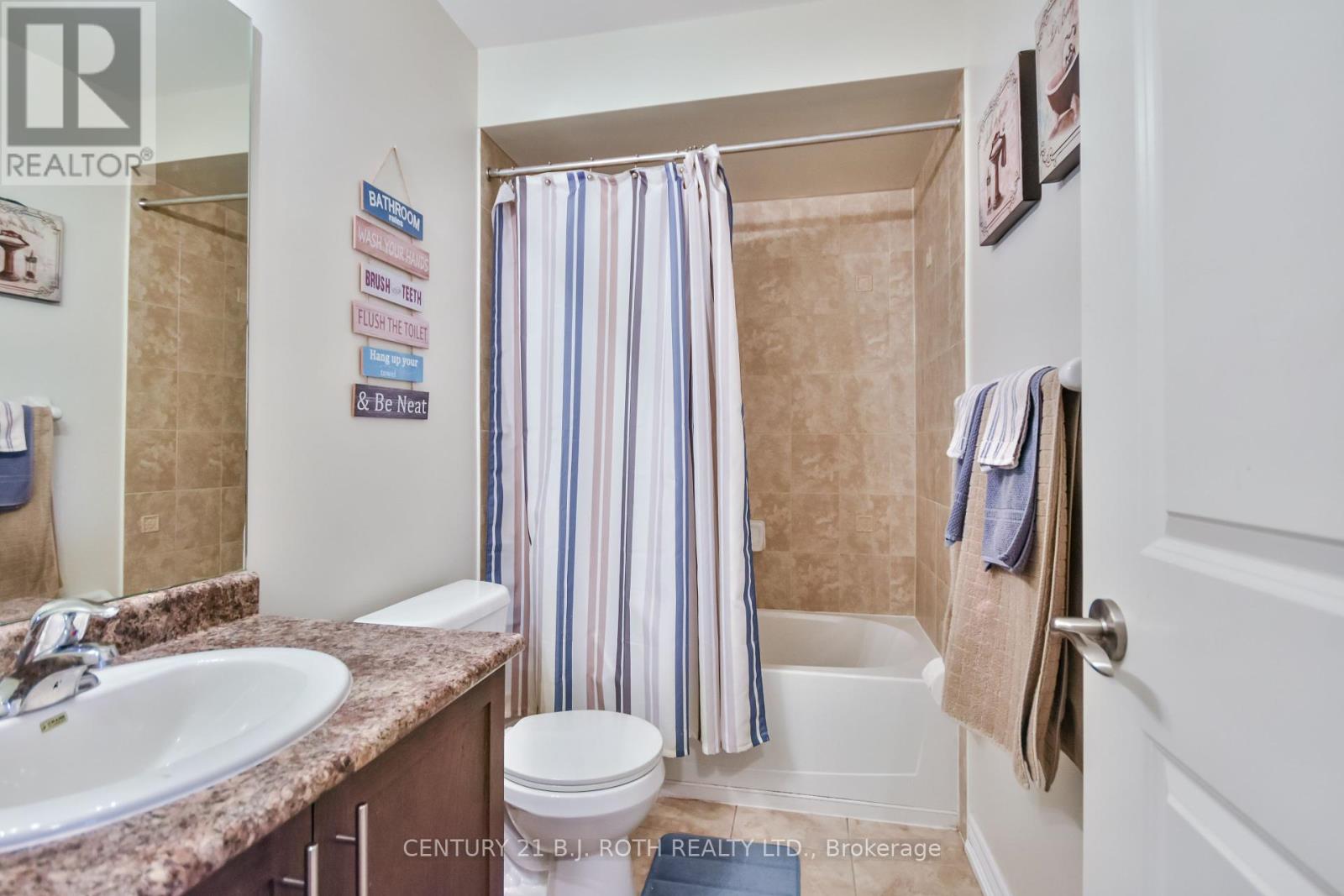 212 Maplewood Drive Property Photo 22