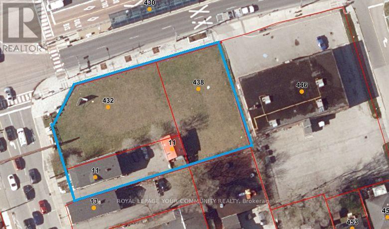 11 Main St (432/438 Davis) E Property Photo 4