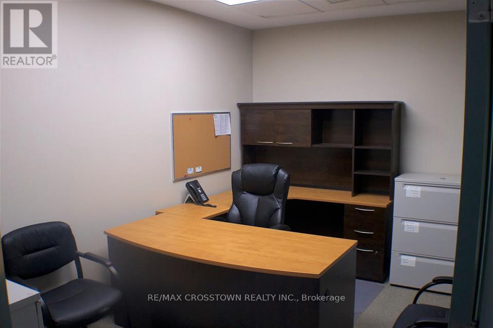 7 - 32 - 17075 Leslie Street Property Photo 5