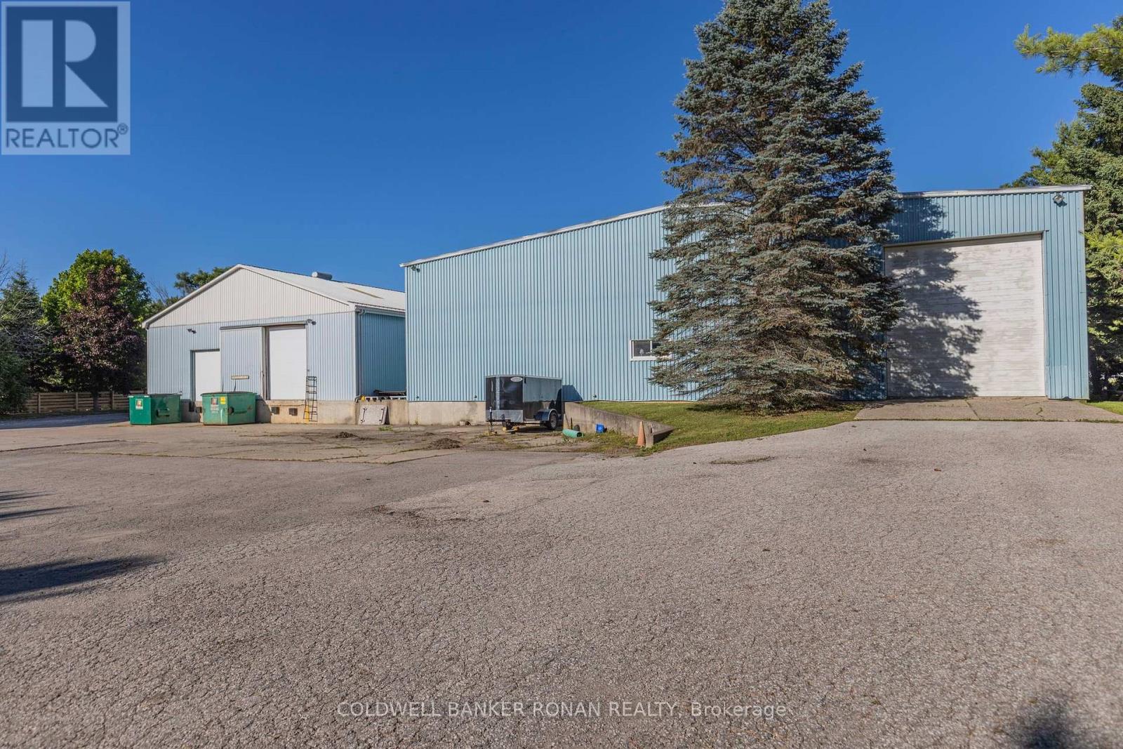 1986 15th Side Road Property Photo 43