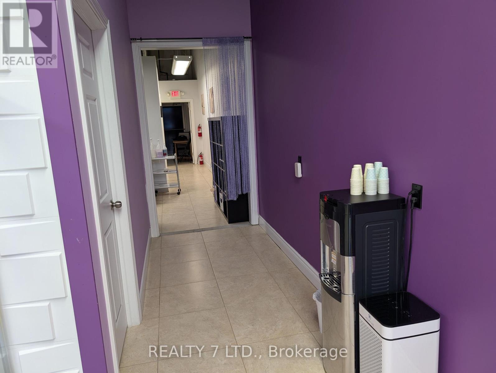 20 - 380 Tower Hill Road Property Photo 4