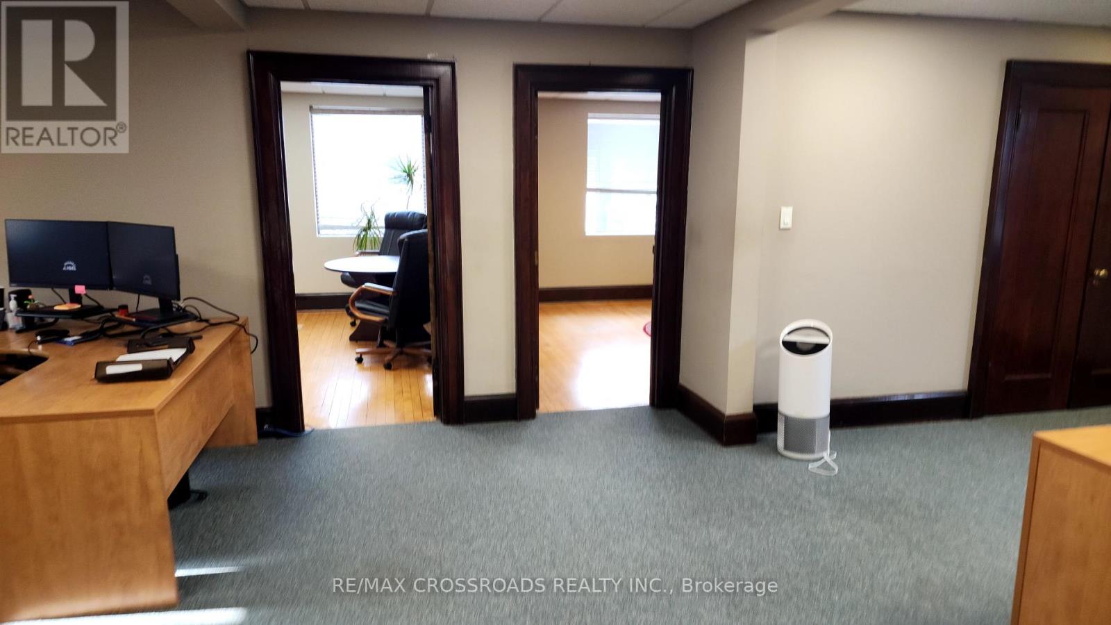 4 - 15221 Yonge Street Property Photo 6