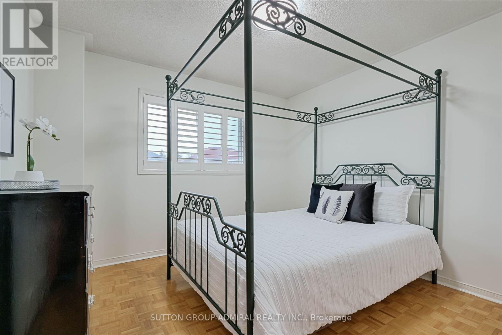 108 Camomile Street Property Photo 25