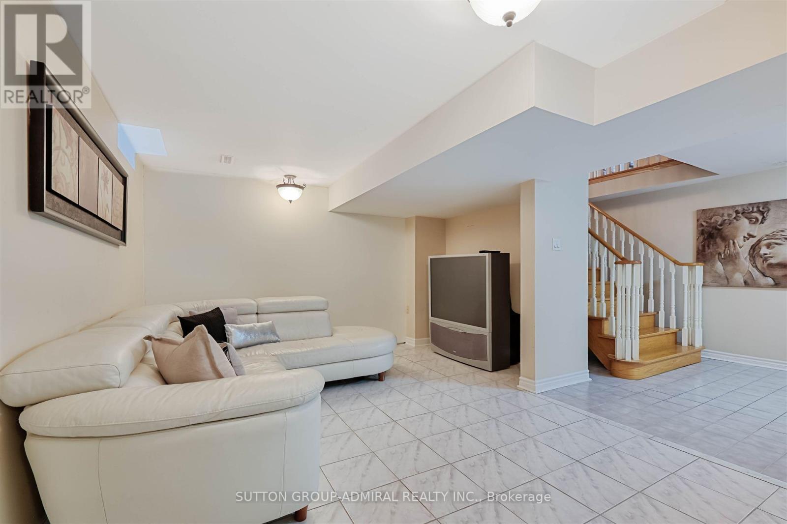 108 Camomile Street Property Photo 30